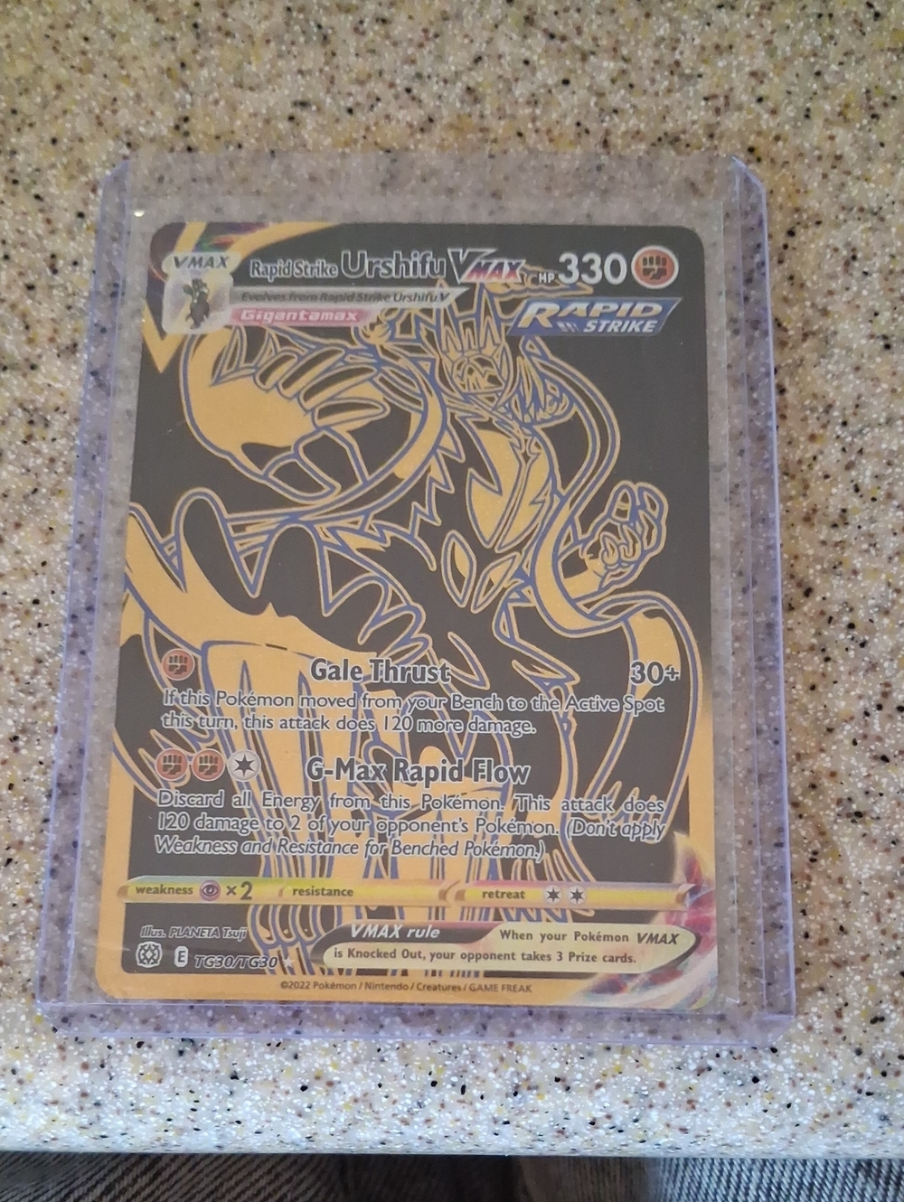 Rapid Strike Urshifu VMAX Gold Foil Trading Card
